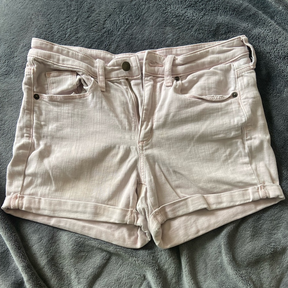 Universal Thread Pink Jean Shorts Size 4